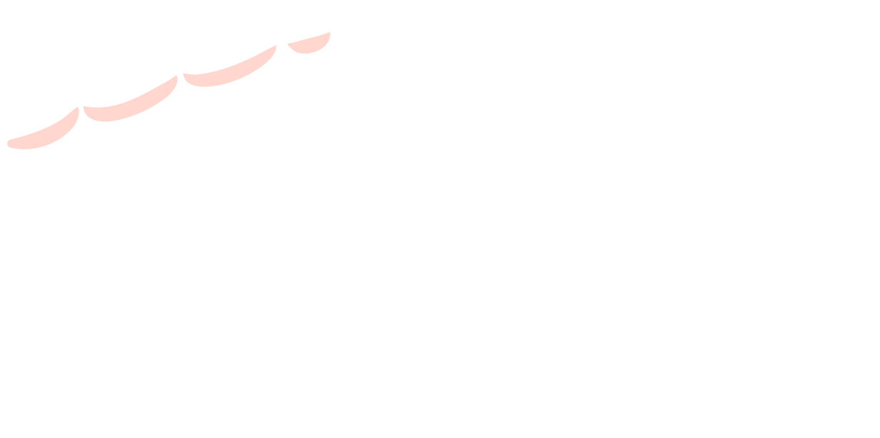 Sonnenschirm und Strandstühle am Strand